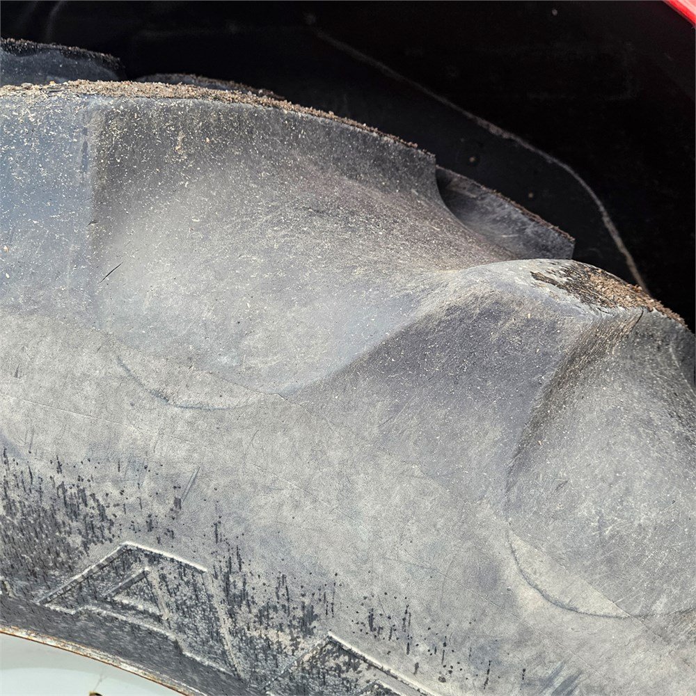 0253fb94-f90c-4445-a6e7-0bbf8a5ddf6f_largesize massey ferguson 5465 – 109 ch – 5 715 h – 2005