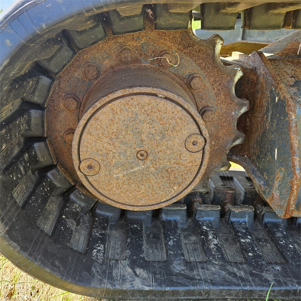 02b871d9-22ec-4274-8c93-e519953c199d_largesize komatsu pc55mr 3 – 5t5 – 4 810 h – 2011