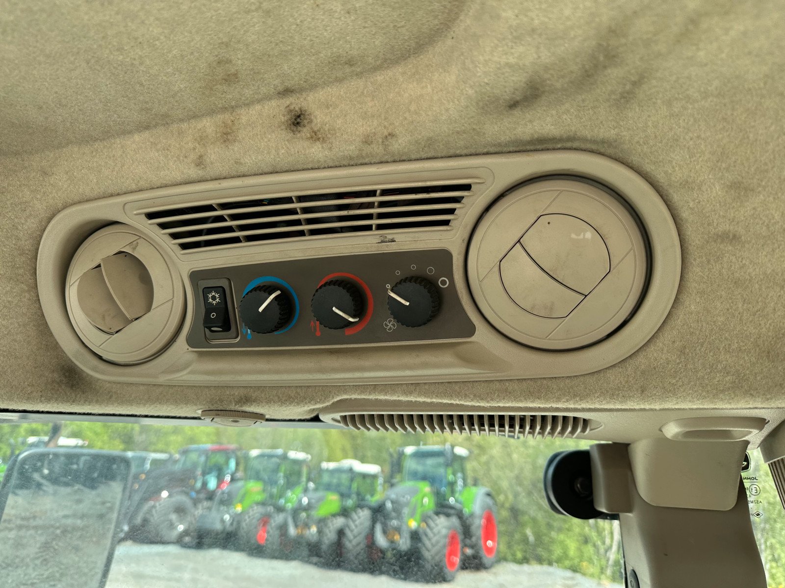 02ee6570-7692-4567-9ec8-8d0f168140fa john deere 5090r – 98 ch – 3 985 h – 2009