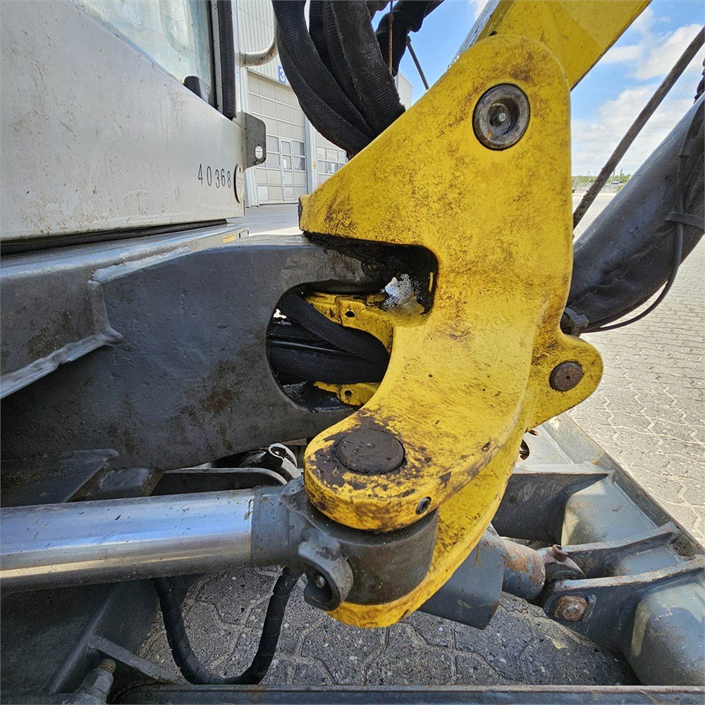 069df7e1-b087-4af8-911c-8f52e8602324_largesize wacker neuson et18 2t 2 583 h 2016