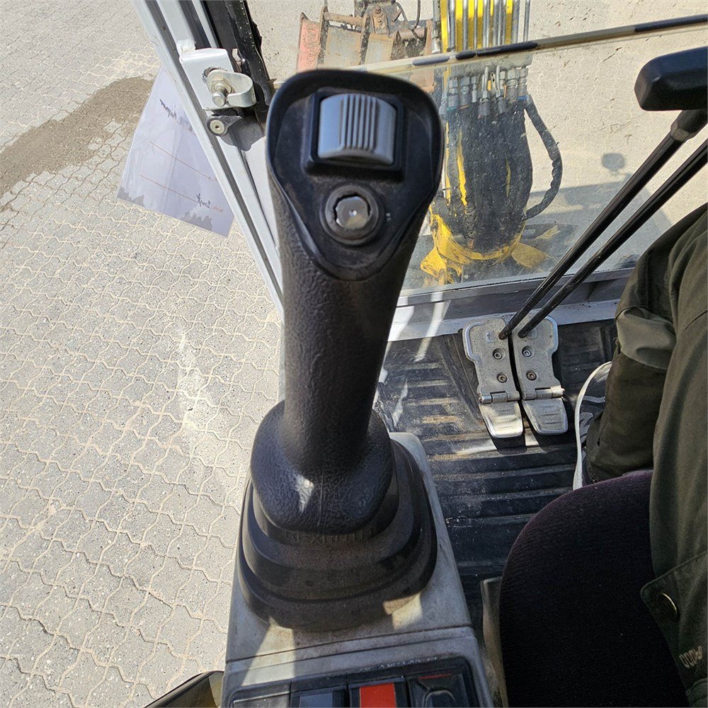 09387c3d-7b3d-4b77-af86-30a3545ad118_largesize wacker neuson et18 2t 2 583 h 2016