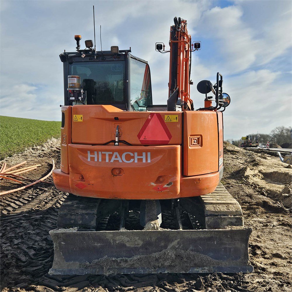 0b83ad64-3dc6-4e2e-8387-c10137cb6de9_largesize hitachi zx85usb 6 8t6 3 141 h 2020