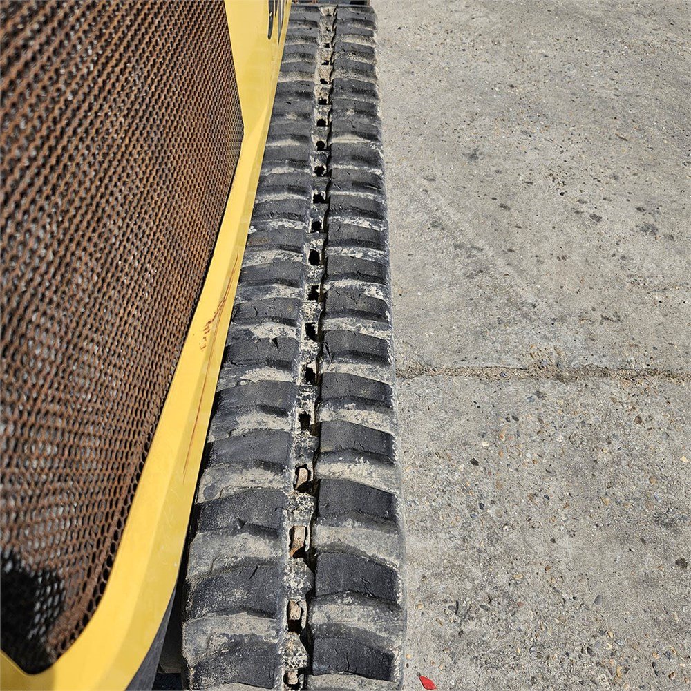 0c2af8e6-19c2-4bba-95ca-d0940fc23e73_largesize yanmar sv19 vt 2t 565 h 2022