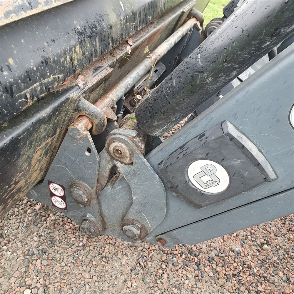 0c701aa6-74bd-49c7-8eb7-7eeb3519e258_largesize deutz fahr agrotron ttv 1145 – 140 ch – 2003 – 8 250 h