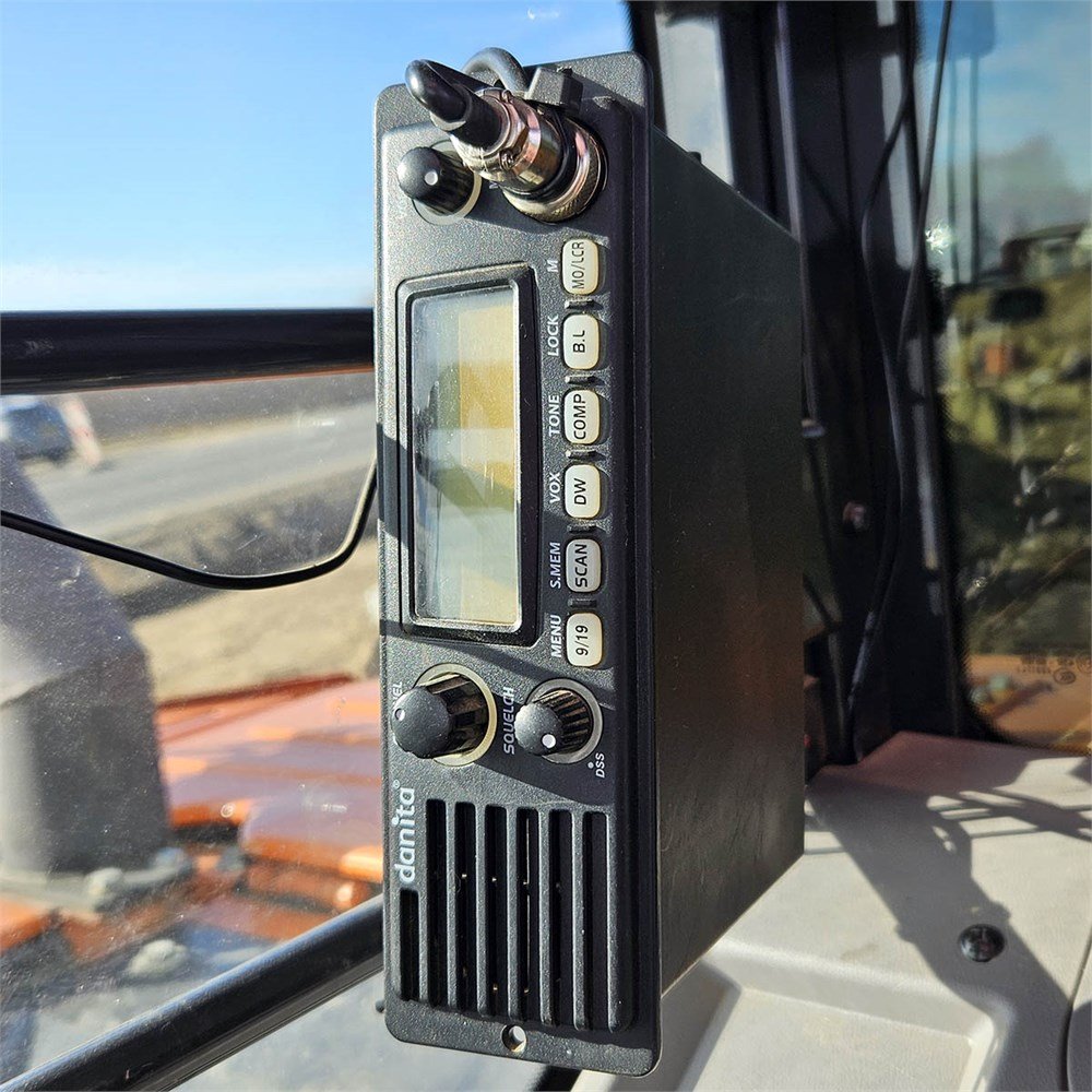 0e1369f8-99df-4887-82d6-0e93c16f12ac_largesize hitachi zx85usb 6 8t6 3 141 h 2020