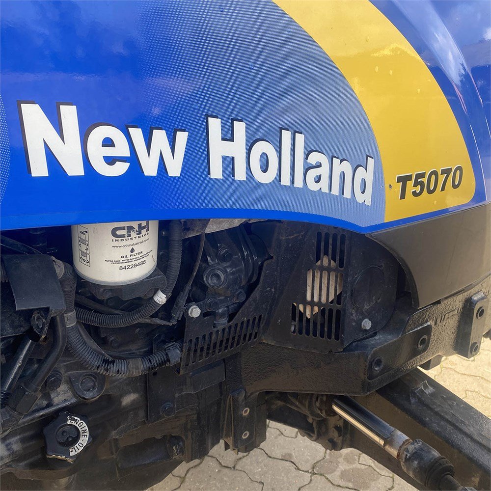 100394a6-49e4-46a1-9c3f-ec04d2212b70_largesize new holland t 5070 – 115 ch – 2010 – 273 h
