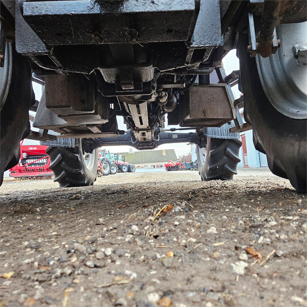 118fc287-c108-4282-ac7a-22273c8a5ad9_largesize massey ferguson 5465 – 109 ch – 5 715 h – 2005