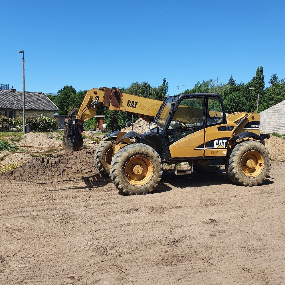 11e44912-a294-457d-be83-31cf45235017_largesize caterpillar th350b – 11 m – 3 450 h – 2004