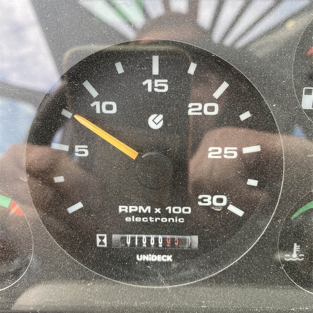 134c7c69-f7e0-4a83-b8dc-bfaa48e7a146_largesize bobcat t40170 17,4 m 1 687 h 2006