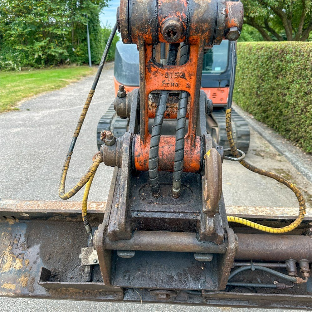 1357a014-6040-4f91-b60e-387c7c37319f_largesize hitachi zx50 u 2 – 5t – 7 190 h – 2007