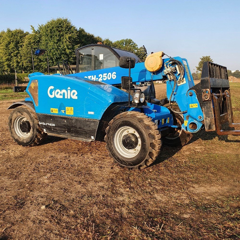 15529fd2-70e7-4766-a6c0-7a2b6fbe56ea_largesize genie gth 2506 – 5,8 m – 825 h – 2018