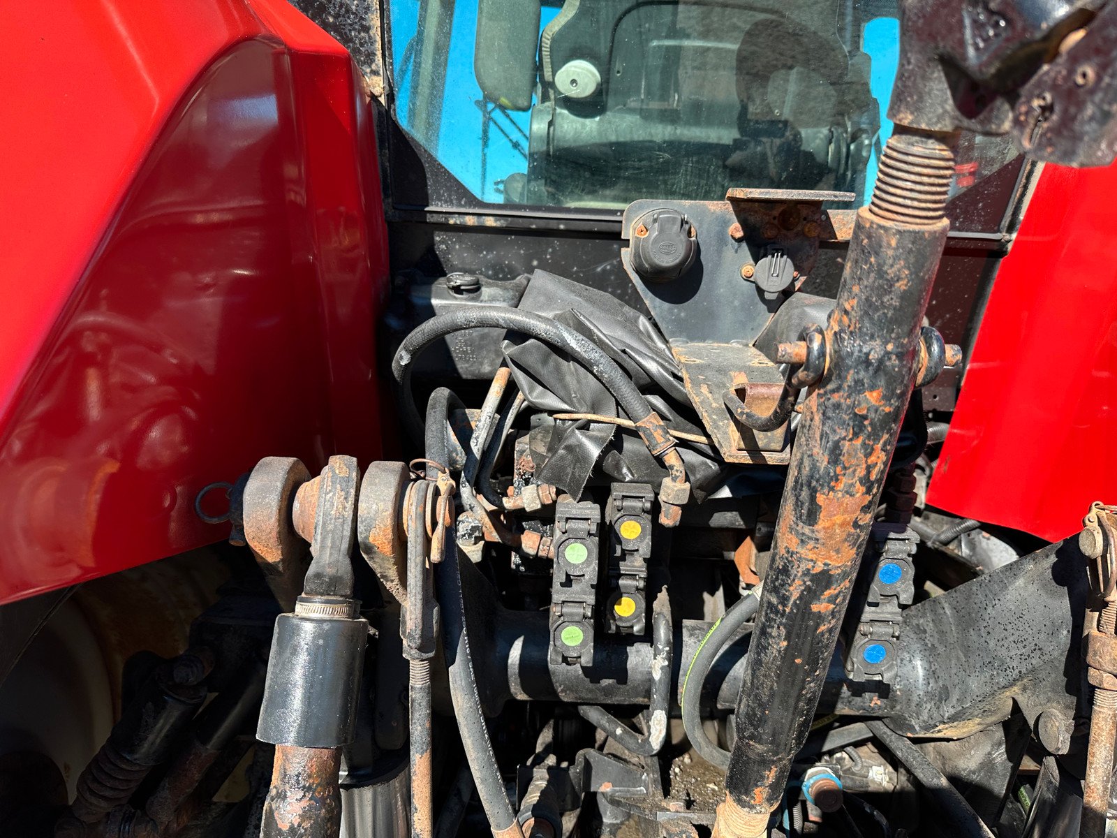 15c61147-b0a7-4880-a4a2-171b32f626ae case ih cvx 130 – 130ch – 5 600 h – 2001