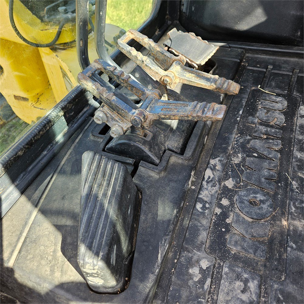 171283cd-12f9-44df-9e8e-4e965f947726_largesize komatsu pc55mr 3 – 5t5 – 4 810 h – 2011