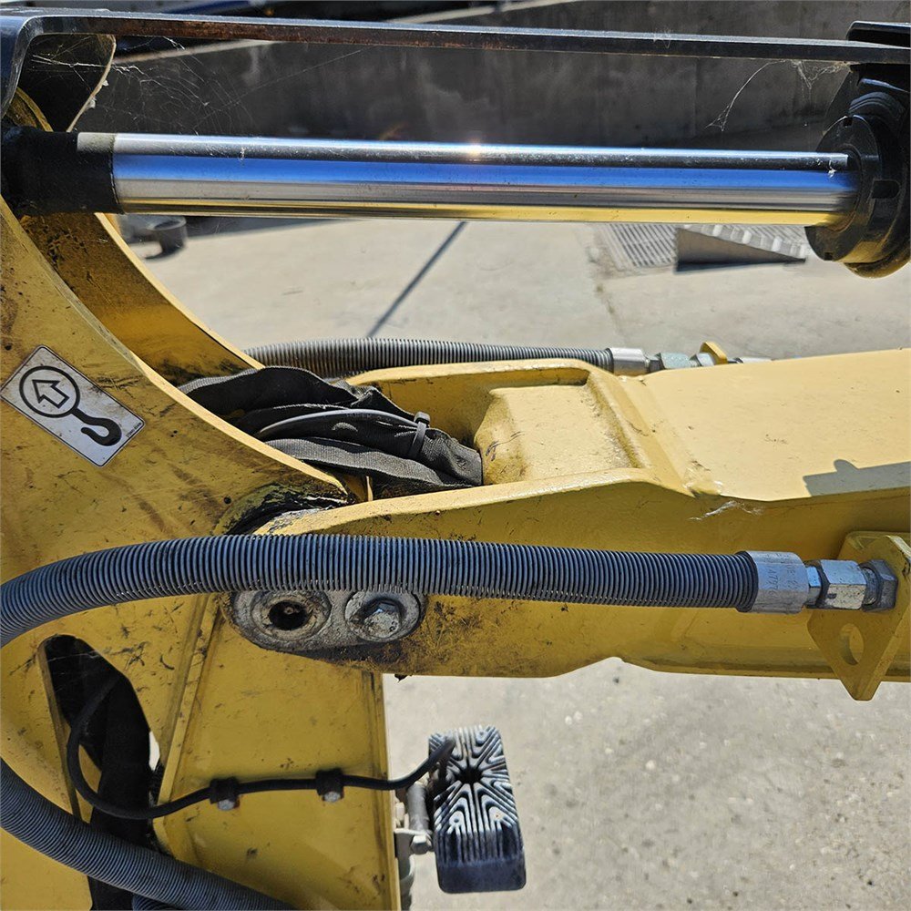 1a0e3141-2d3e-4ae6-a1e0-79650f1bb48f_largesize yanmar sv19 vt 2t 565 h 2022