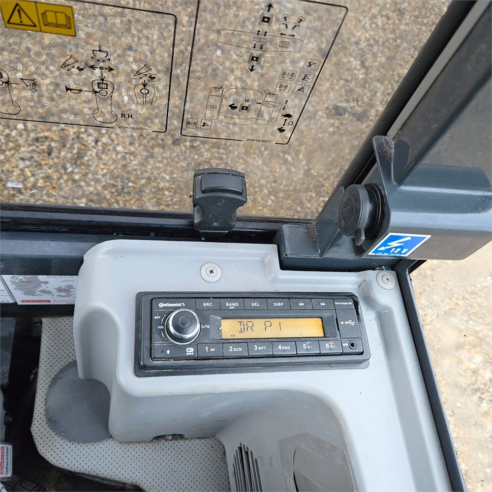 1a5b1bab-ae75-44c3-9d5a-1b30b8c16b45_largesize komatsu pc20r 5 2t 1 169 h 2022