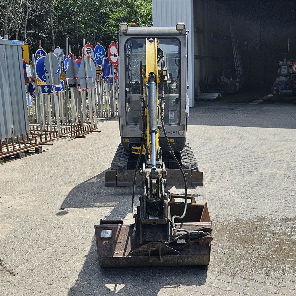 1b503428-34a9-4863-930a-abc542974710_largesize wacker neuson et18 2t 2 583 h 2016