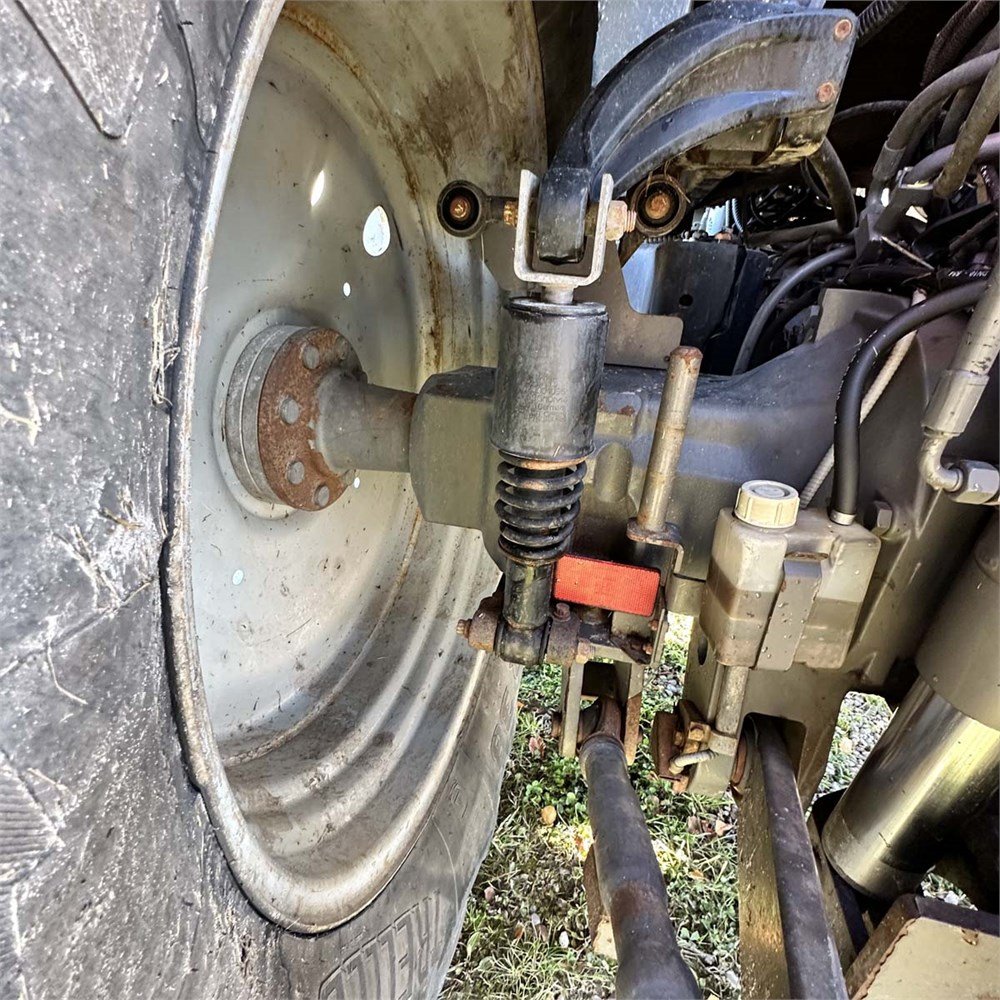 1cf97245-b834-45ef-8e9c-9201115e0de5_largesize massey ferguson 6615 dyna 6 – 150 ch – 2014 – 5 390 h