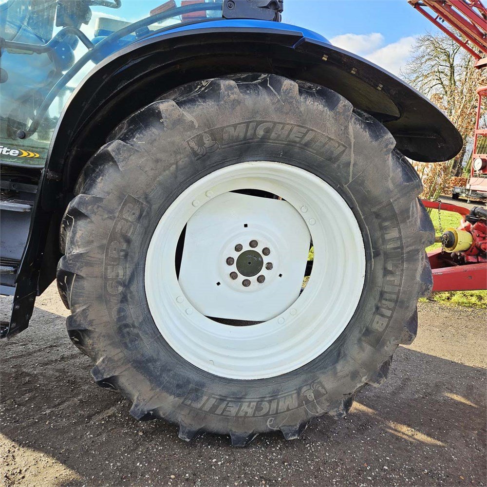 1e8813a0-600a-4b34-b9ef-01460a5fef24_largesize new holland t6020 – 112 ch – 2010 – 2612 h