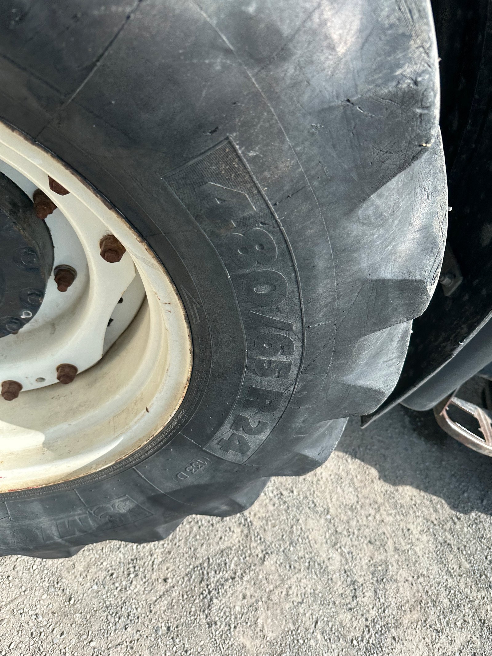 21972bad-ec55-4a6d-89d2-d6b567d7ad56 new holland t5.115 – 115ch – 2 230 h – 2013