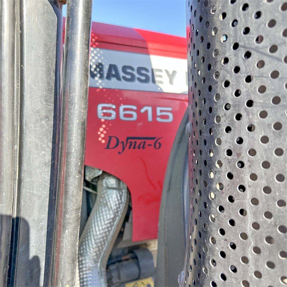 2603e6a0-dace-49ed-8ab0-b1264f8478ea_largesize massey ferguson 6615 dyna 6 – 150 ch – 2014 – 5 390 h