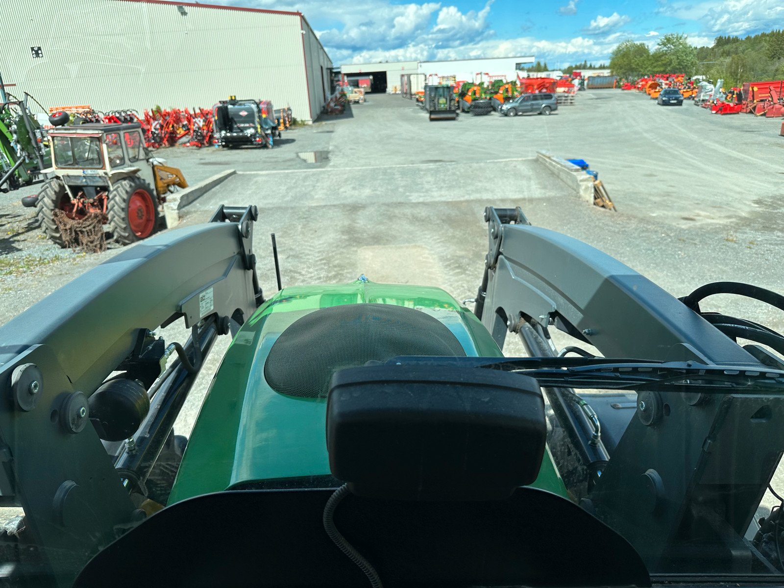 267520ce-4010-4581-a93a-cd737c1c85e8 john deere 5090r – 98 ch – 3 985 h – 2009