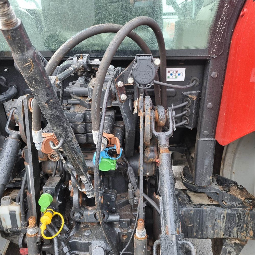 29753ad0-6a1b-4019-aba4-1f5903966e5d_largesize case ih 85 c farmall 85 ch 2021 460h