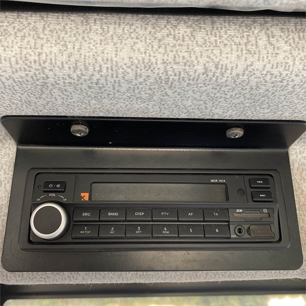 2b7d0eef-cb4d-4d52-b95e-0990222068c6_largesize new holland t 5070 – 115 ch – 2010 – 273 h