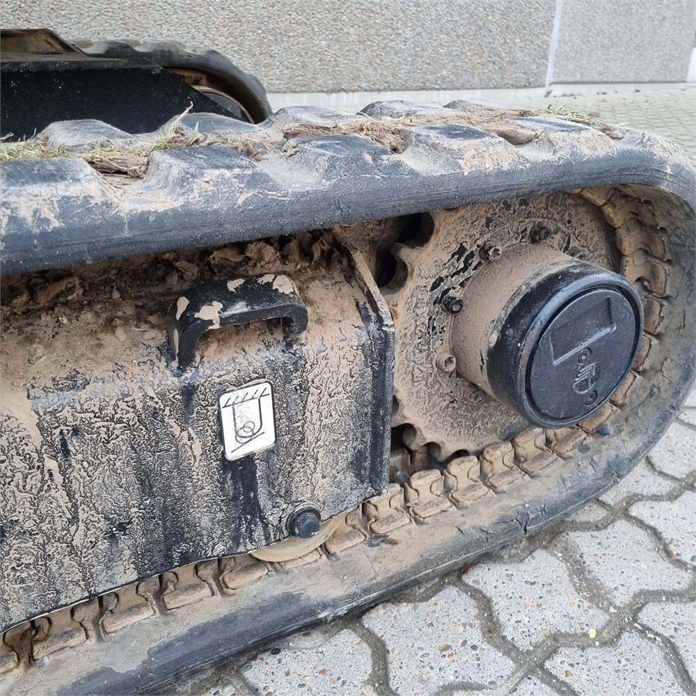 2d6e257d-b5cc-4e08-b0a4-da2f9b4a1373_largesize yanmar sv22 2t2 2 173 h 2020