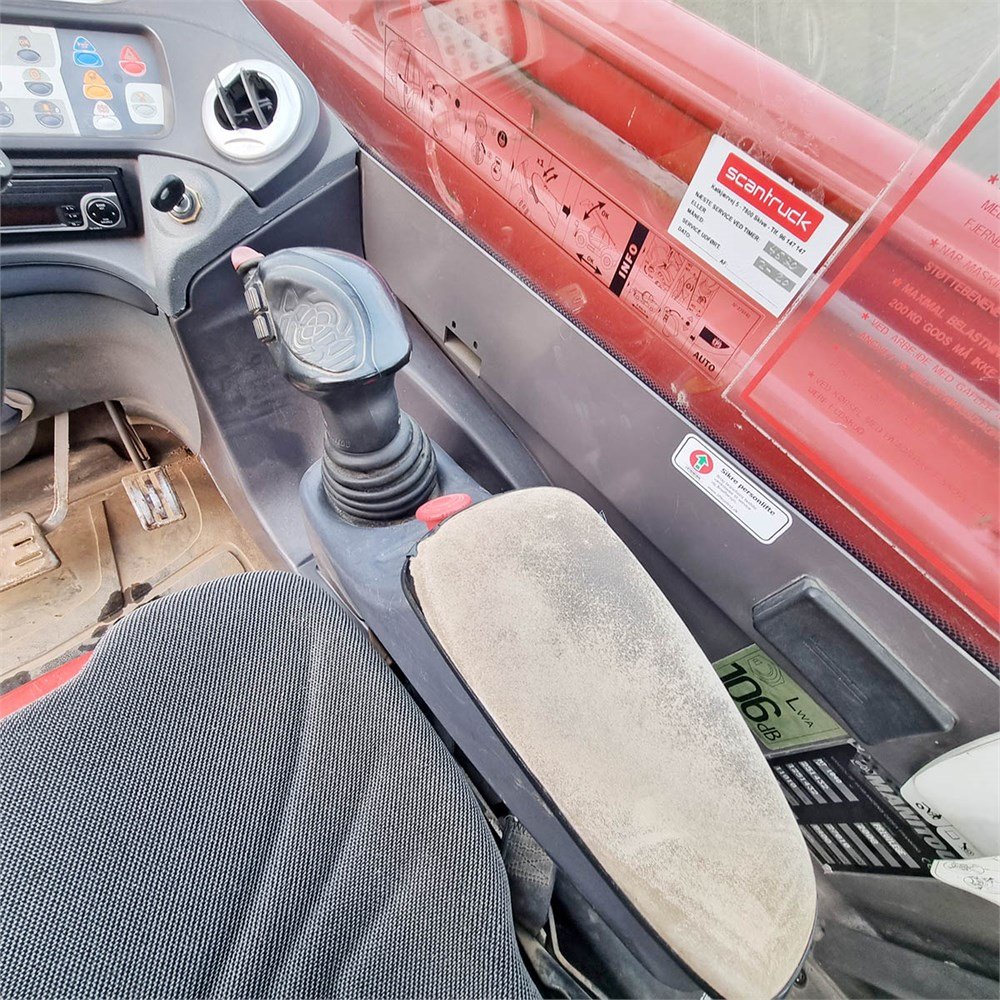 30045af4-e617-4003-bb9c-114df5299295_largesize manitou mt 1840 privilège – 18 m – 4 546 h – 2008