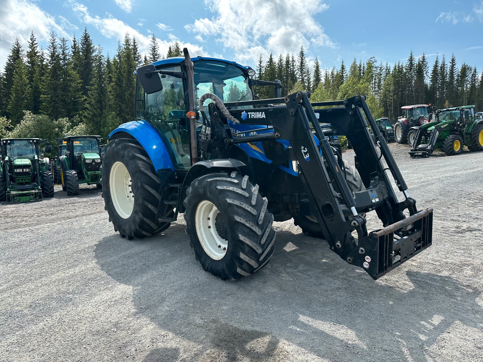 30653014-ea8a-4877-8253-82651fdf67c7 new holland t5.115 – 115ch – 2 230 h – 2013