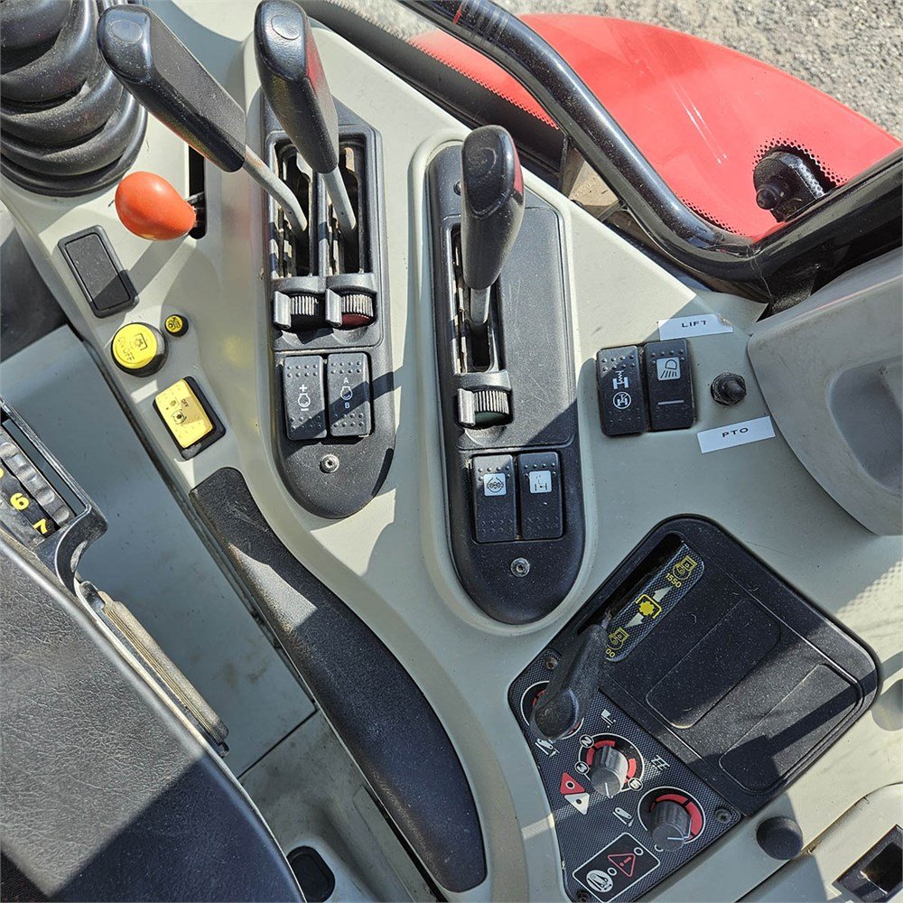 317f825f-1eba-49a4-ac19-6241c473c9d9_largesize massey ferguson 6480 145 ch 8 574 h 2004