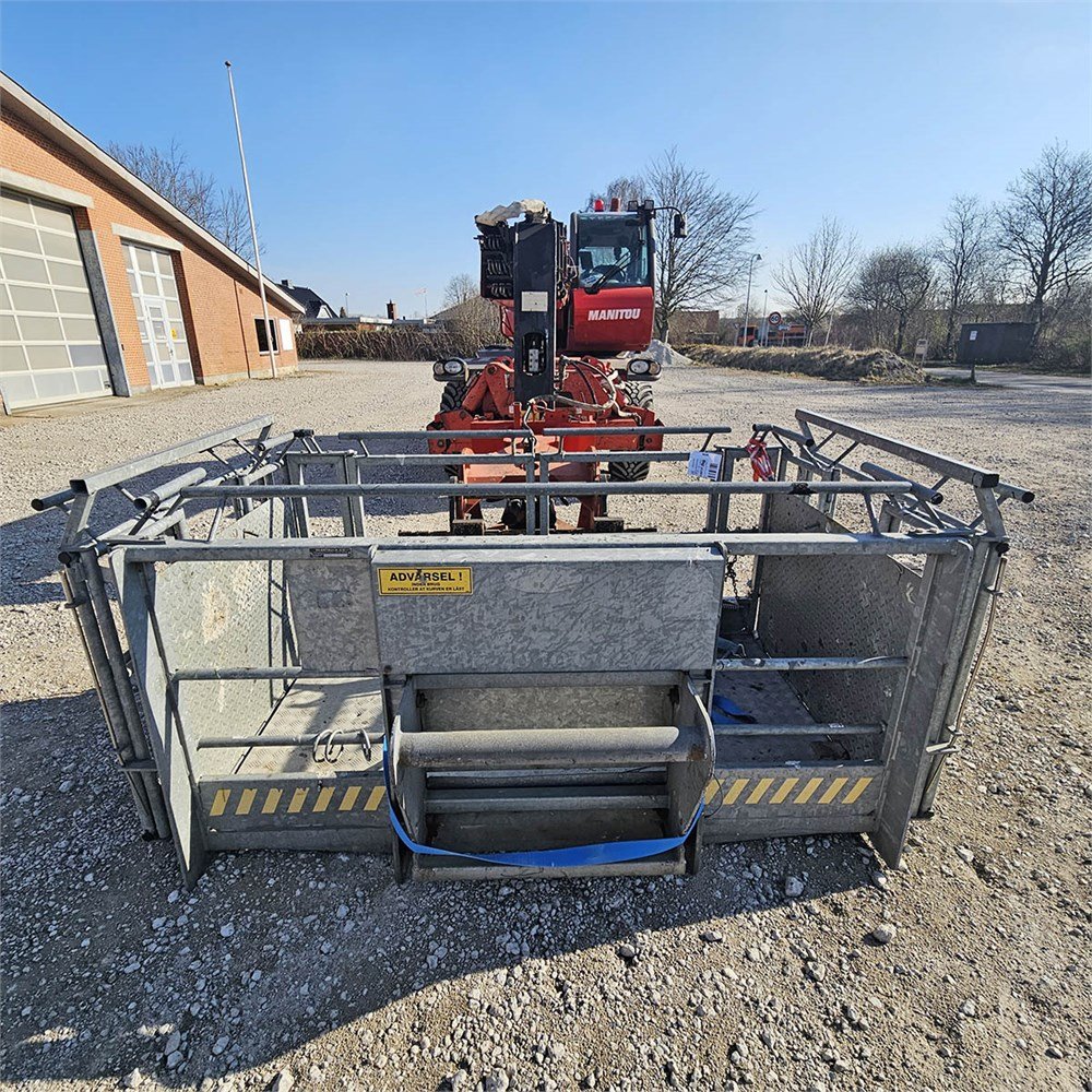 35179825-7f54-46ee-9c60-de8980b91143_largesize manitou mrt 2150 turbo privilege 21 m 9 410 h 2010