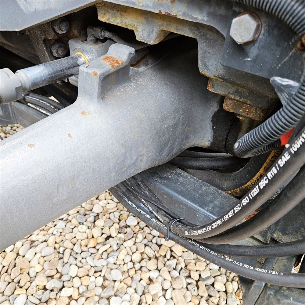 360dec94-9d25-4ca3-a1db-99de179445d8_largesize massey ferguson 3625 – 69 ch – 2013 – 3 448 h