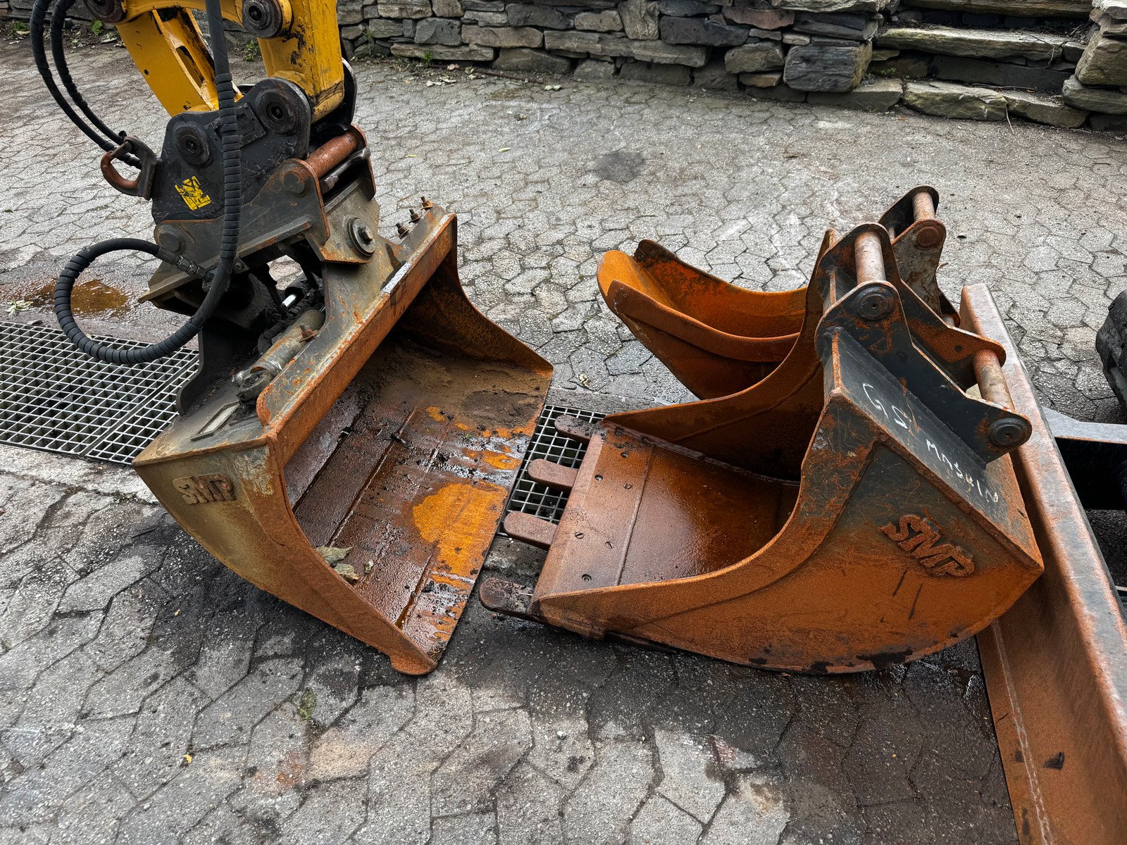 369d0e61-f23c-4114-8dc0-57e35d19be7f caterpillar 302.7 2t7 5 786 h 2016