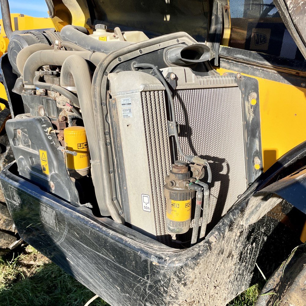 3bab1a20-6c4d-4fc8-a9a7-3de310396f72_largesize jcb 531 70 – 7 m – 2 179 h – 2010