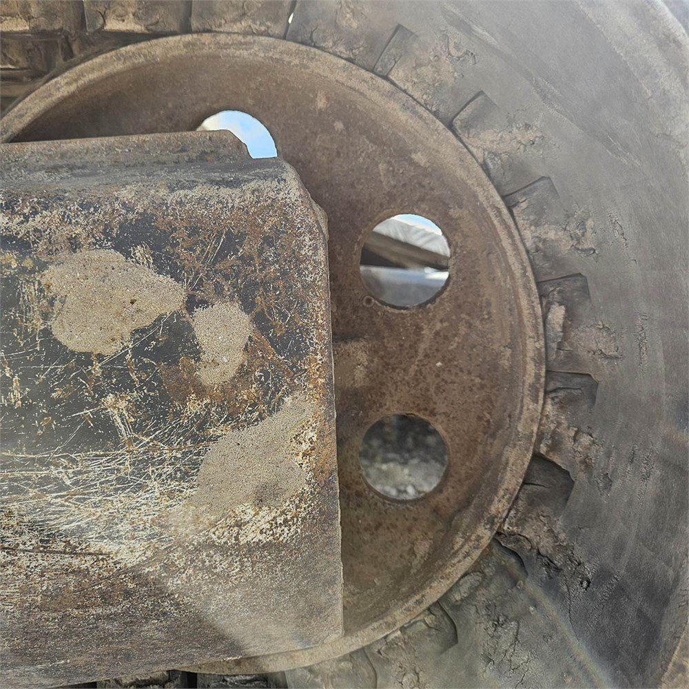 3e6c4376-14cb-47c8-8c59-25f37ec40f37_largesize new holland e39 b 4t 2 786 h 2015