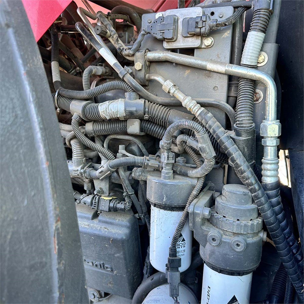 40a083da-d177-4e7f-930d-f54cd721c426_largesize massey ferguson 6615 dyna 6 – 150 ch – 2014 – 5 390 h