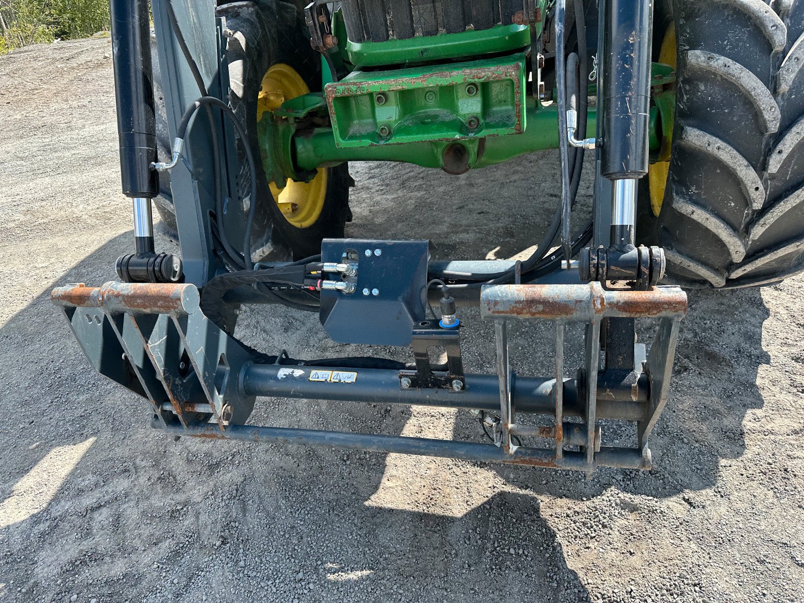 40da7b22-da41-423b-b954-49dd5ce48934 john deere 5090r – 98 ch – 3 985 h – 2009