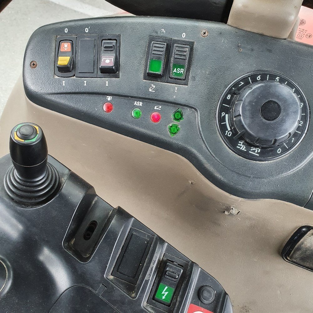 41e044c4-f234-4fc4-b440-ff14b980d3e5_largesize case ih cvx 170 – 170ch 2007 6 300 h