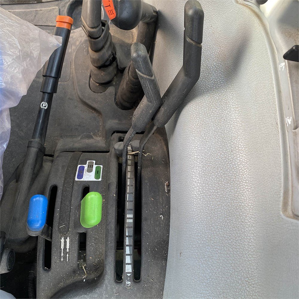 41e0ade3-97d6-44d4-8aeb-2ff469322c6b_largesize new holland t 5070 – 115 ch – 2010 – 273 h