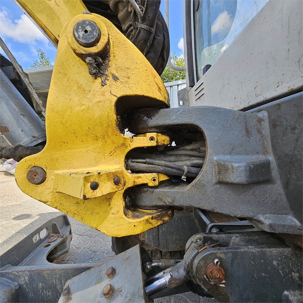 425b434b-04e5-4bb2-b69a-9f406c492e73_largesize wacker neuson et18 2t 2 583 h 2016