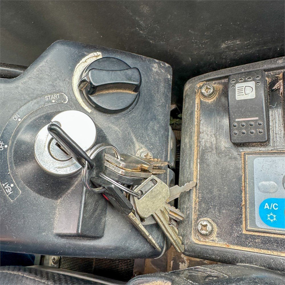 42942160-3633-42db-8c53-373334f2700c_largesize hitachi zx50 u 2 – 5t – 7 190 h – 2007