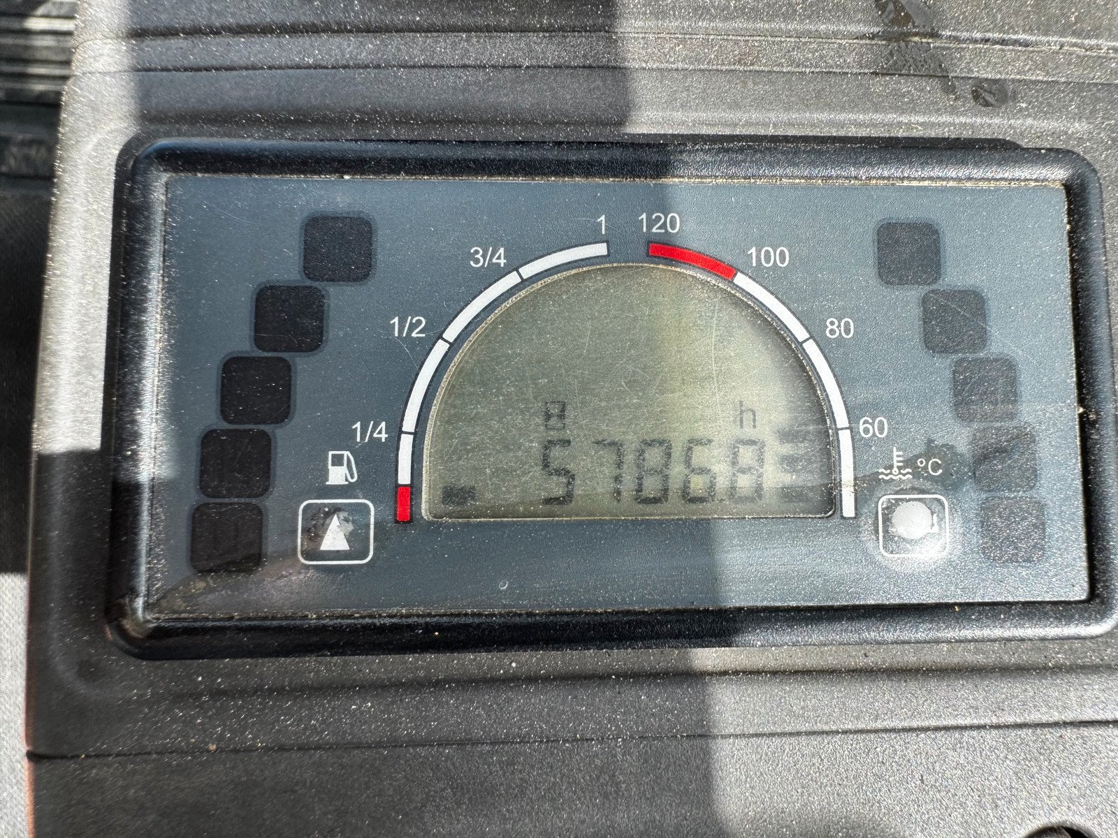 461cfd07-5606-4324-beb4-4899e02a229f caterpillar 302.7 2t7 5 786 h 2016