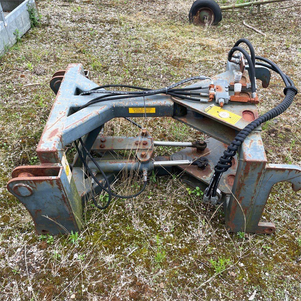 47f3585c-0331-4bd6-a814-af6a4d35d8fb_largesize new holland lm 1740 – 17 m – 5 200 h – 2003