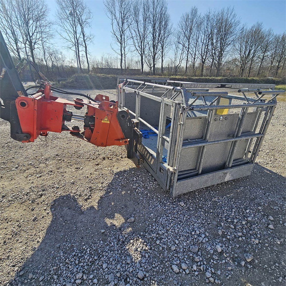 4d1de9c2-17f0-40e6-a1da-1ba6b292c0f2_largesize manitou mrt 2150 turbo privilege 21 m 9 410 h 2010