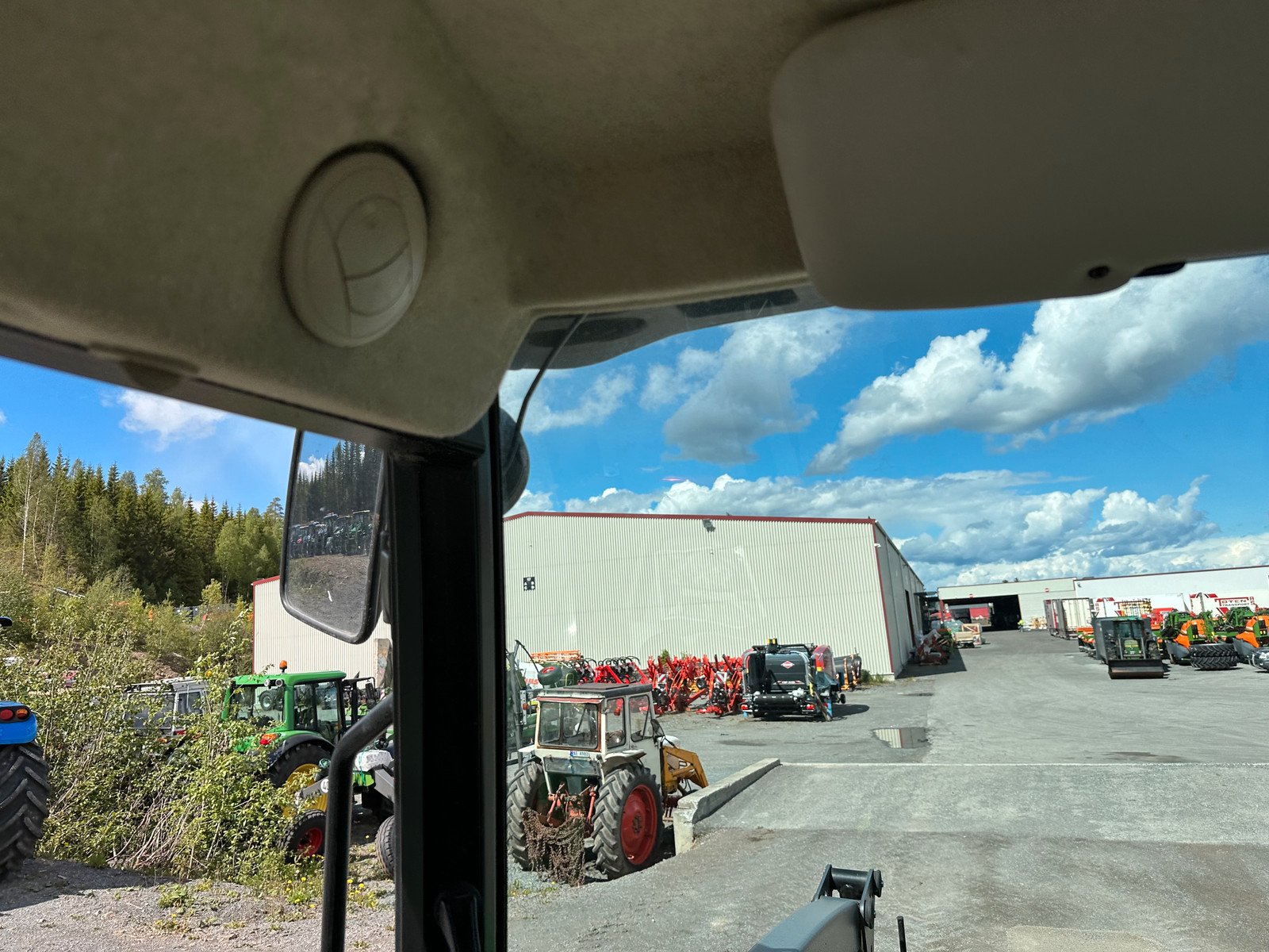 50d0e112-728d-4fb7-ab23-af123412c52d john deere 5090r – 98 ch – 3 985 h – 2009