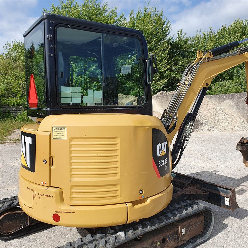 50d8a3b1-4b06-4e9a-9b24-c5c1fdd68b72_largesize caterpillar 303.5 e cr 3t5 4 650 h 2012