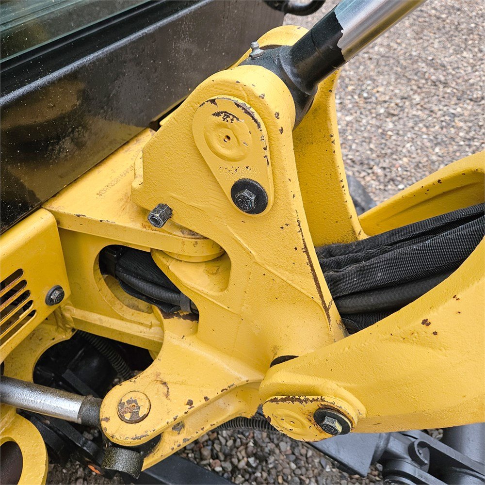 52baea74-4332-40e8-81a4-5551ca380a39_largesize caterpillar 301.6 – 2t – 2 895 h – 2019