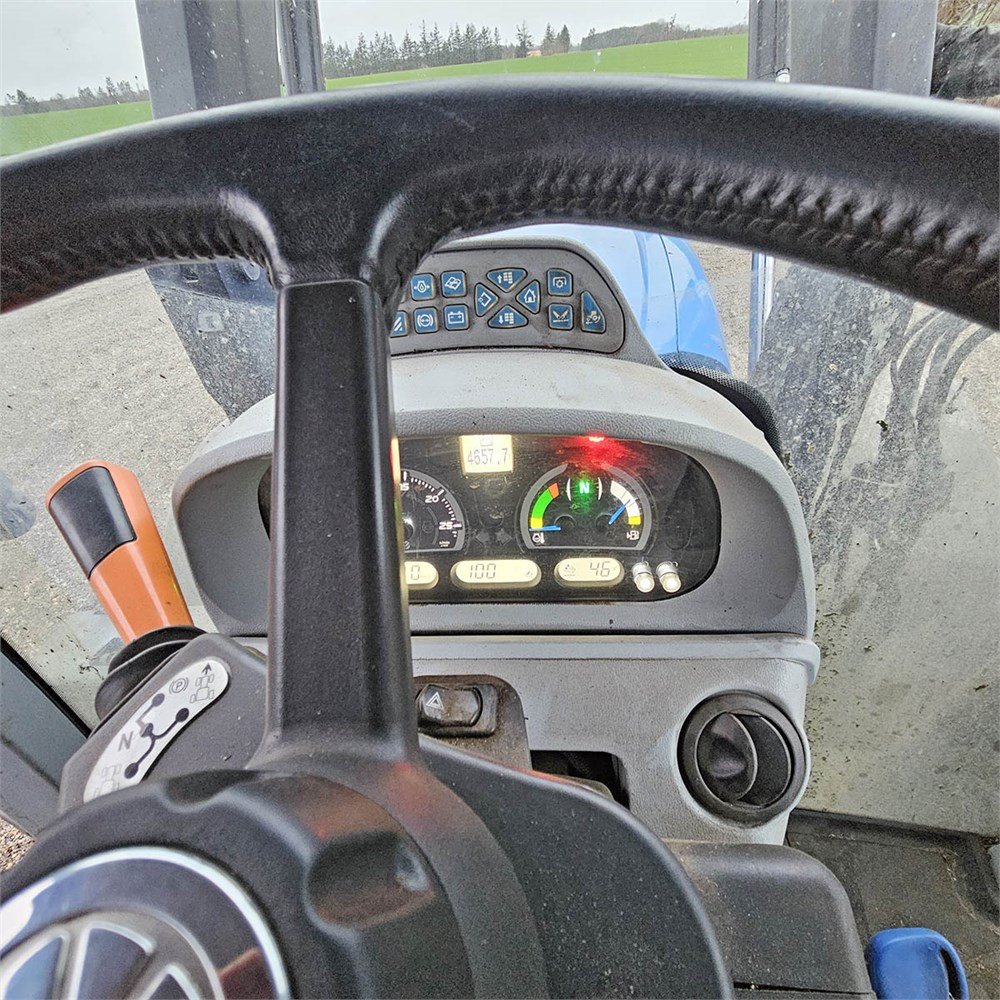 5358ca79-001f-4ce9-9e2b-7bf8aba68518_largesize new holland t7.175 e1 – 155 ch – 2018 – 4 658 h