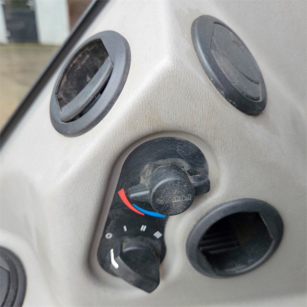 54626453-84c2-455b-99a1-1653ad4ca972_largesize komatsu pc20r 5 2t 1 169 h 2022